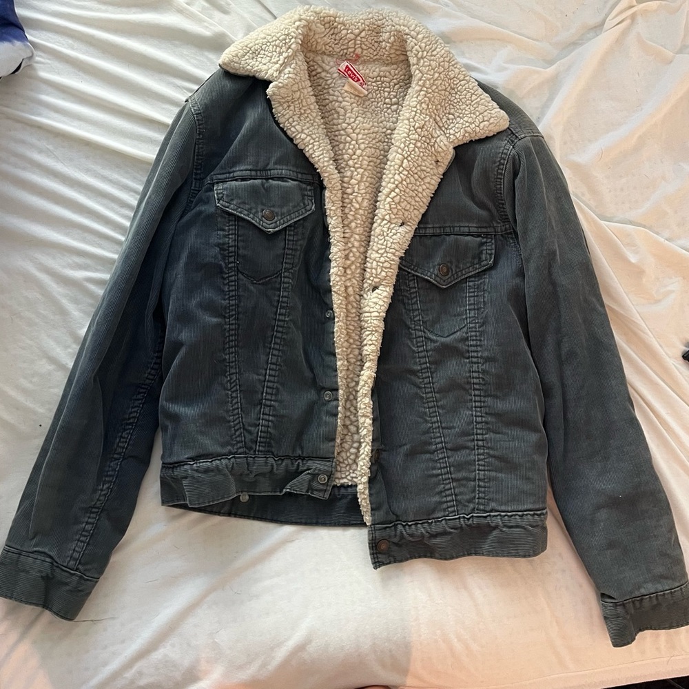 Levi’s corduroy jacket size 40